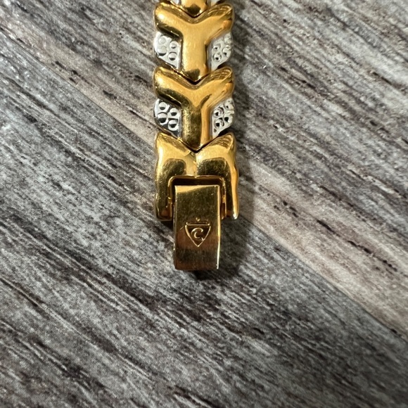 Vintage CROTON Women's Diamond Quartz Japan Two Tone Watch - Picture 3 of 7